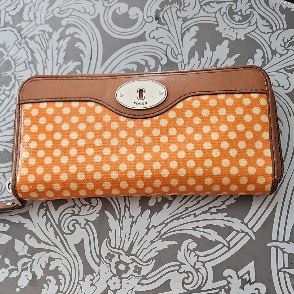 Fossil Orange and Brown Polka Dot Wallet NWOT Vintage Hobo Festival